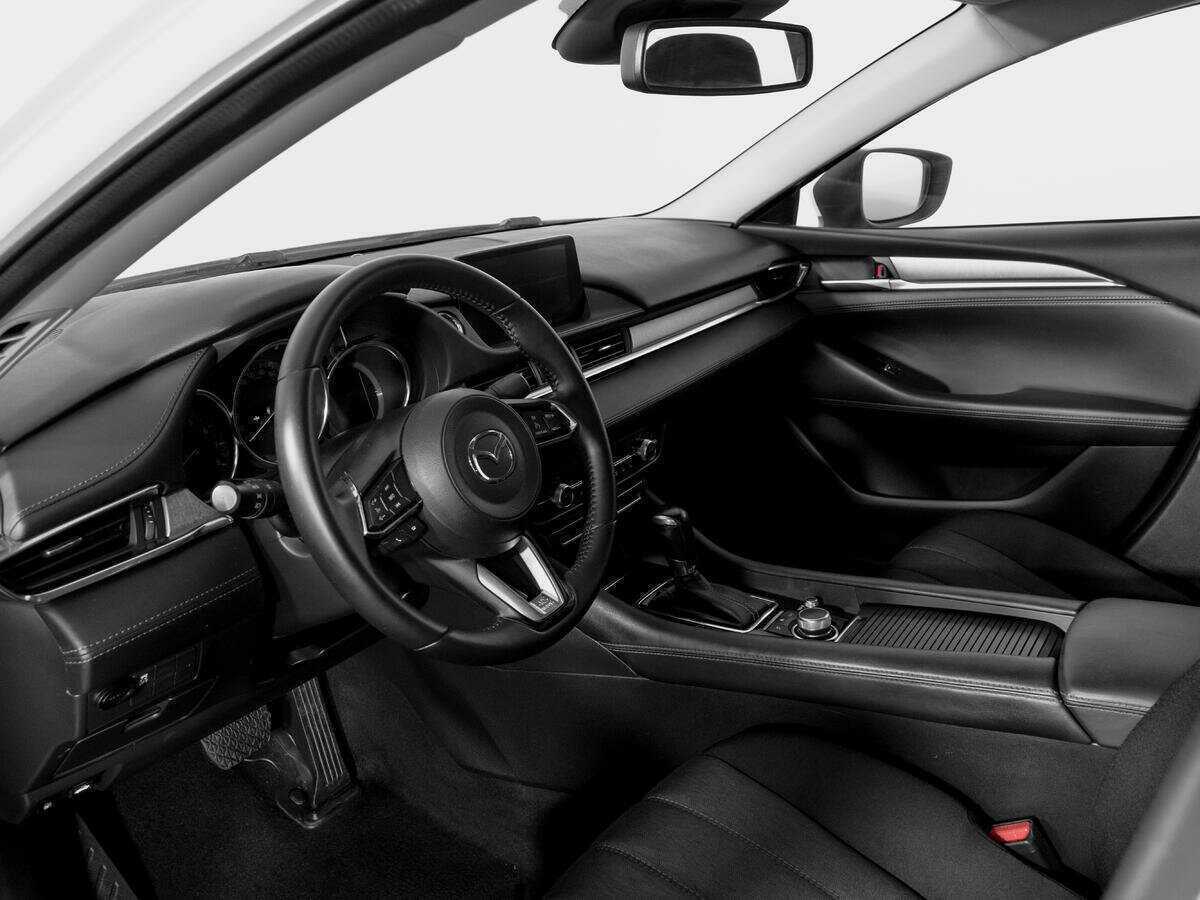 Б/У Мазда 6 2018 года. Фото: #14