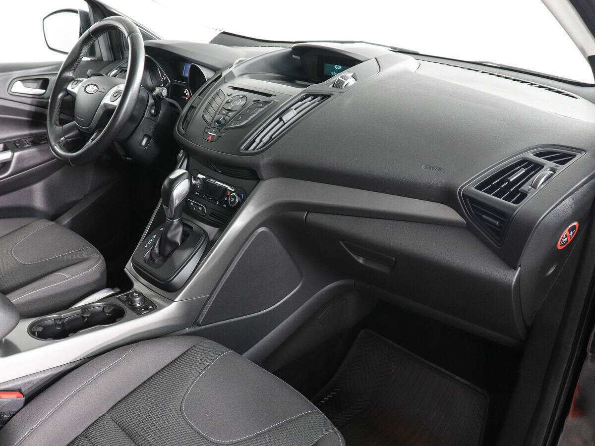 Б/У Форд Куга 2015 года. Фото: #9