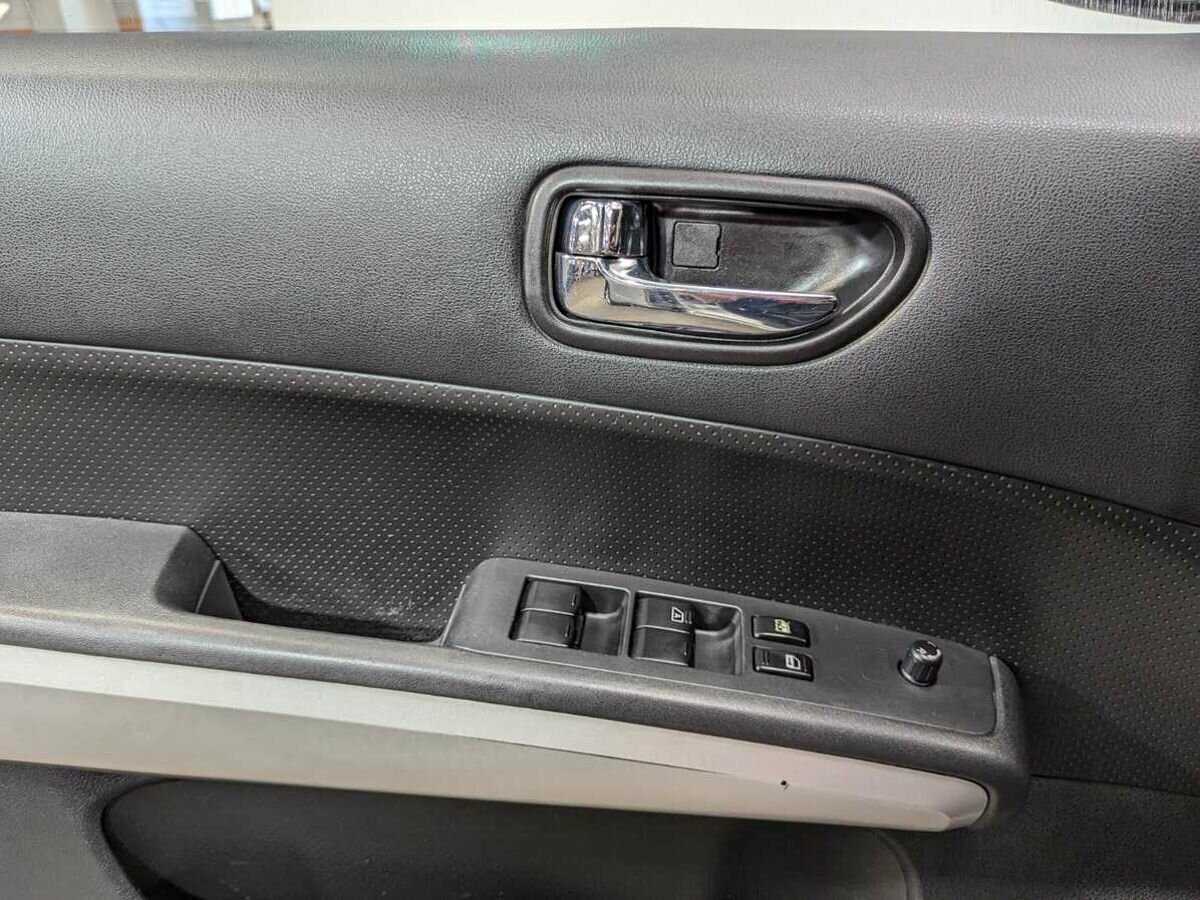 Б/У Ниссан Икс-Трейл 2013 года. Фото: #15