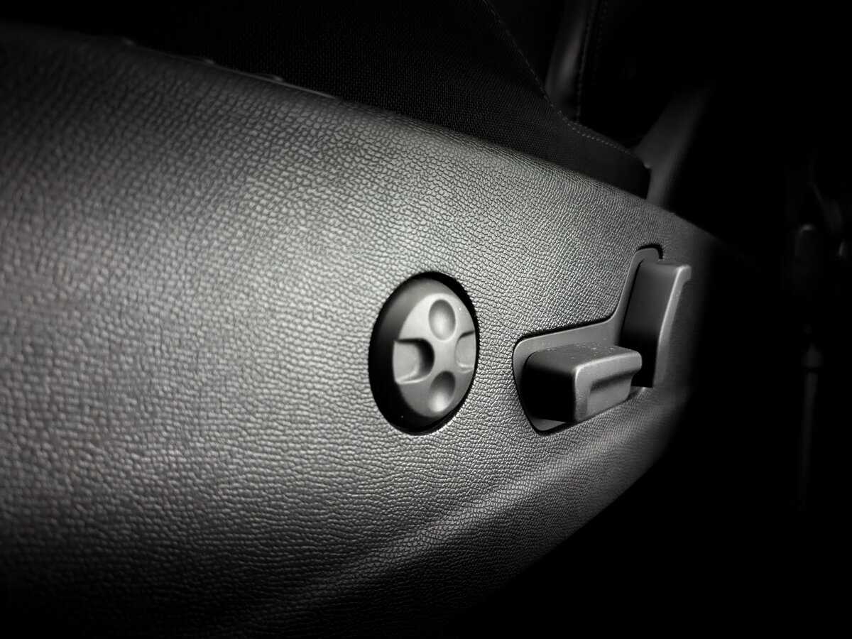 Б/У Пежо 3008 2018 года. Фото: #16