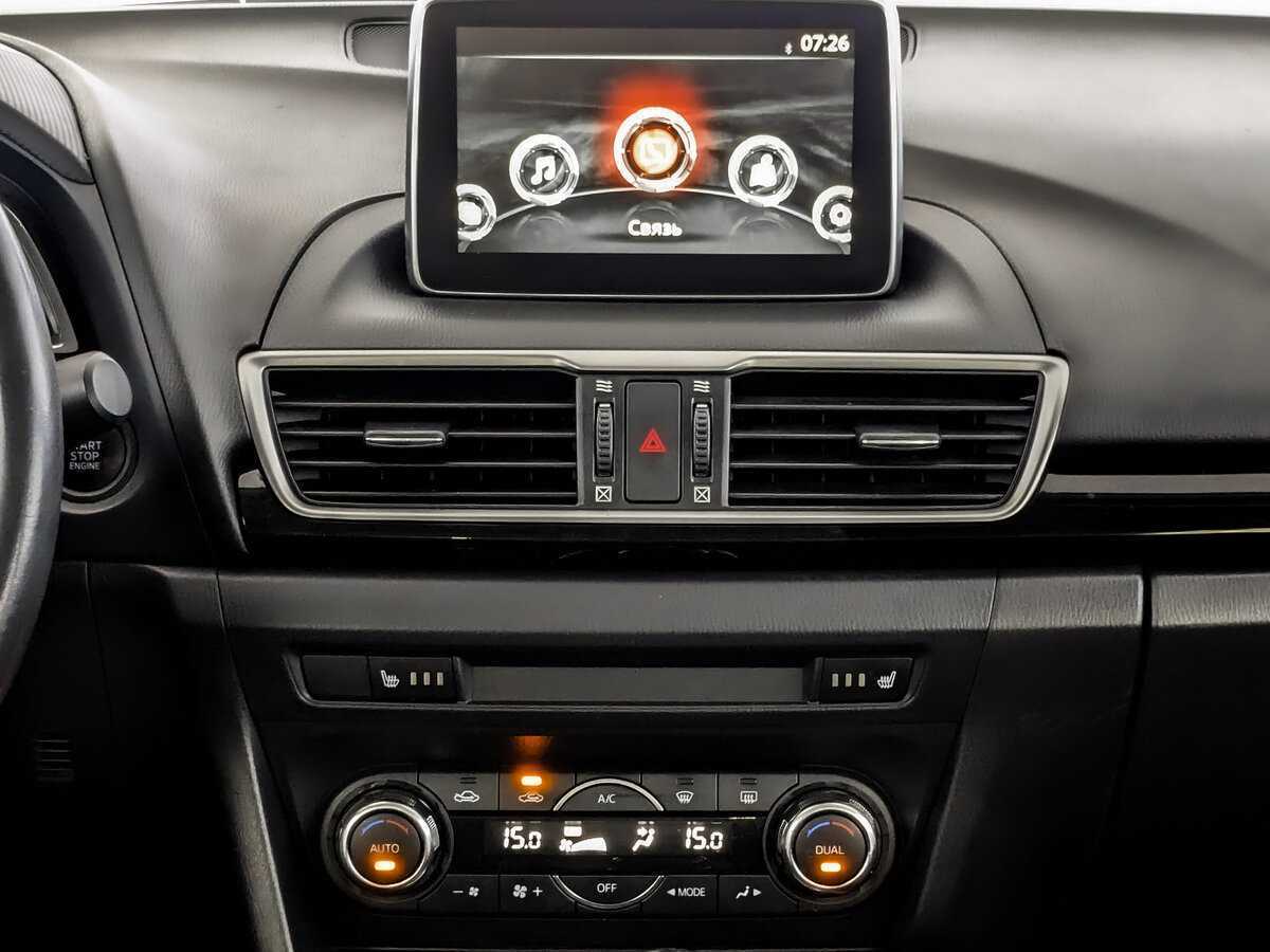 Б/У Мазда 3 2015 года. Фото: #12