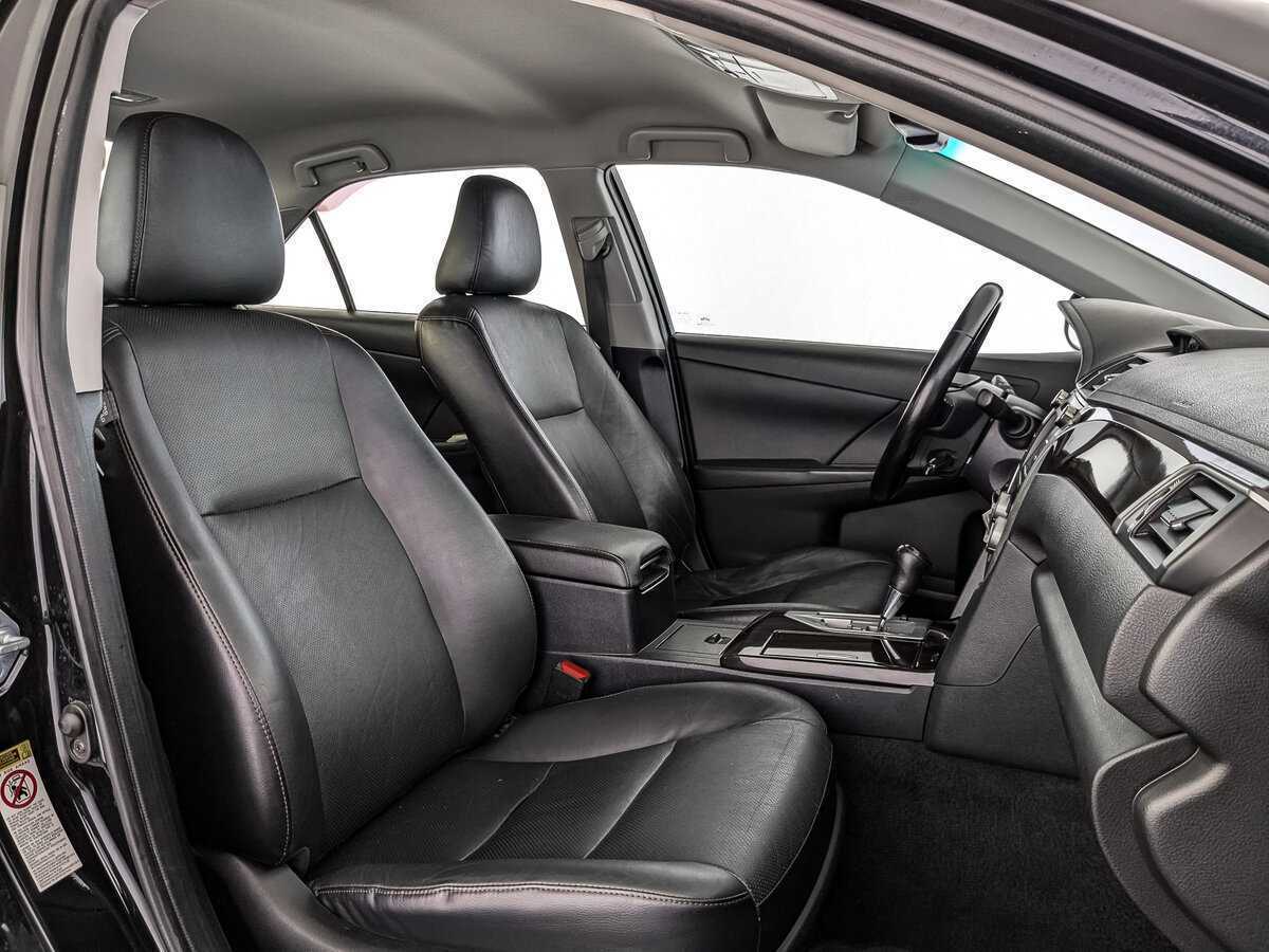 Б/У Тойота Камри 2014 года. Фото: #19