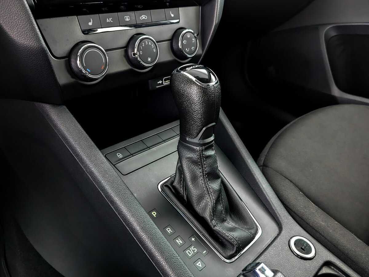 Б/У Шкода Октавия 2020 года. Фото: #20