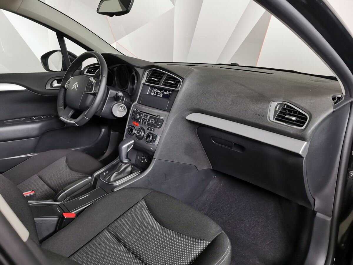 Б/У Ситроен Ц4 2018 года. Фото: #8