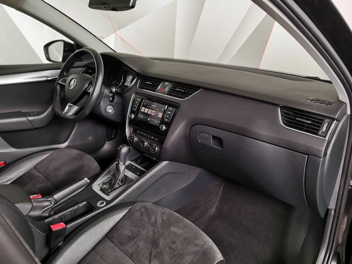 Б/У Шкода Октавия 2014 года. Фото: #7