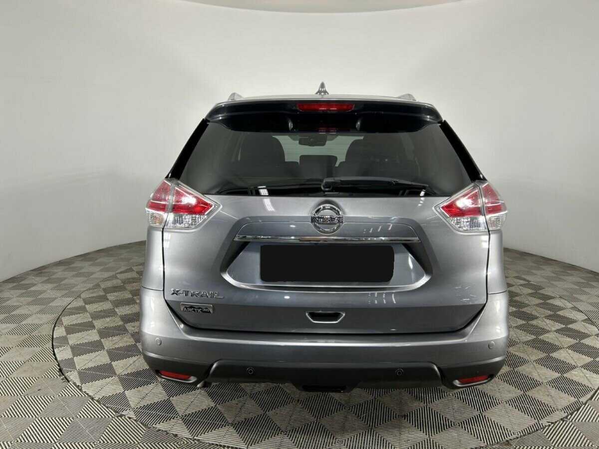 Б/У Ниссан Икс-Трейл 2017 года. Фото: #2