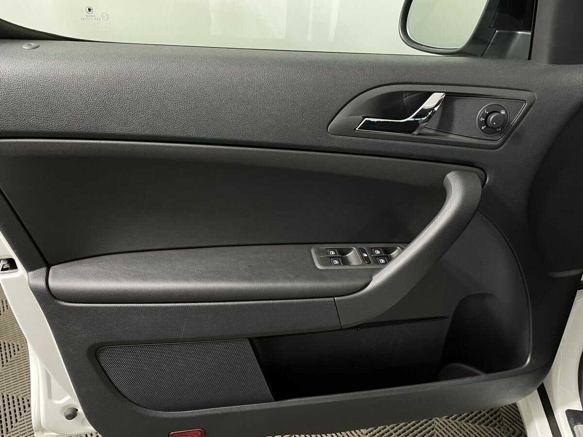 Б/У Шкода Йети 2017 года. Фото: #7