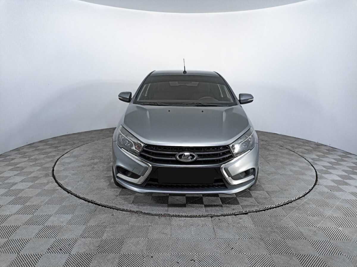 Б/У Лада (ВАЗ) Веста 2017 года. Фото: #1