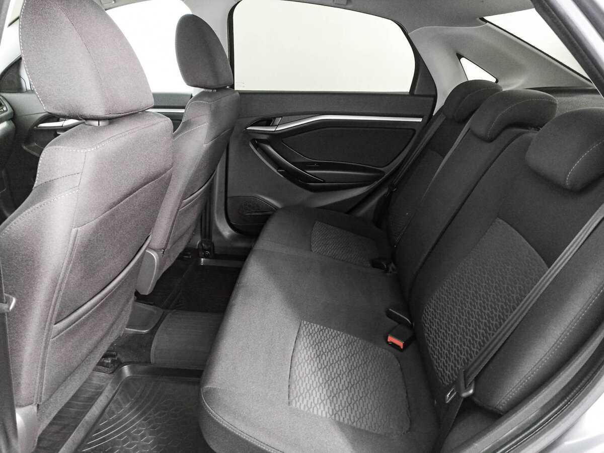 Б/У Лада (ВАЗ) Веста 2017 года. Фото: #11