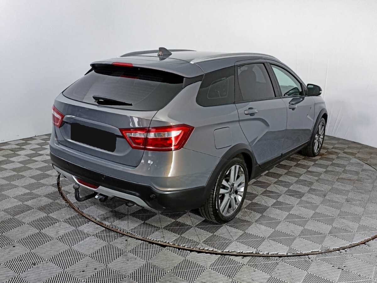 Б/У Лада (ВАЗ) Веста 2017 года. Фото: #4