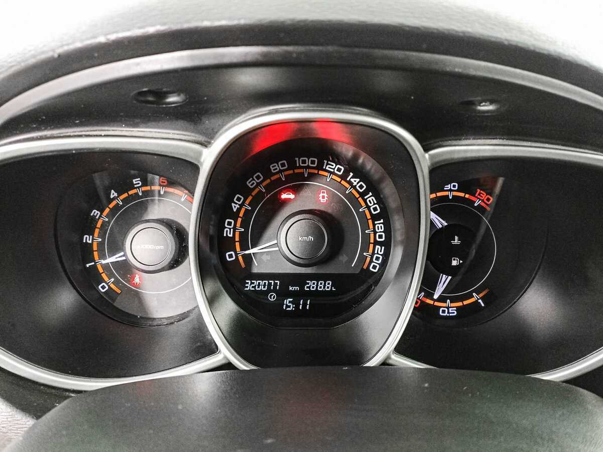 Б/У Лада (ВАЗ) Веста 2017 года. Фото: #10