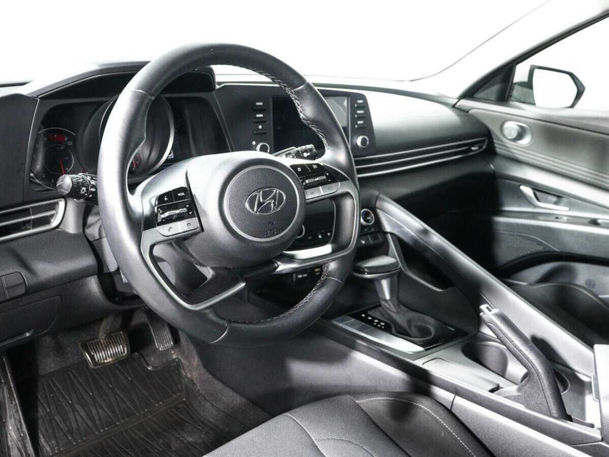 Б/У Хендай Елантра 2021 года. Фото: #13