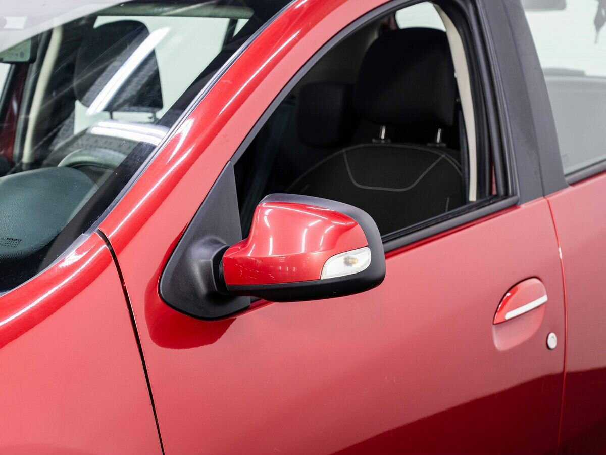 Б/У Рено Сандеро 2017 года. Фото: #6