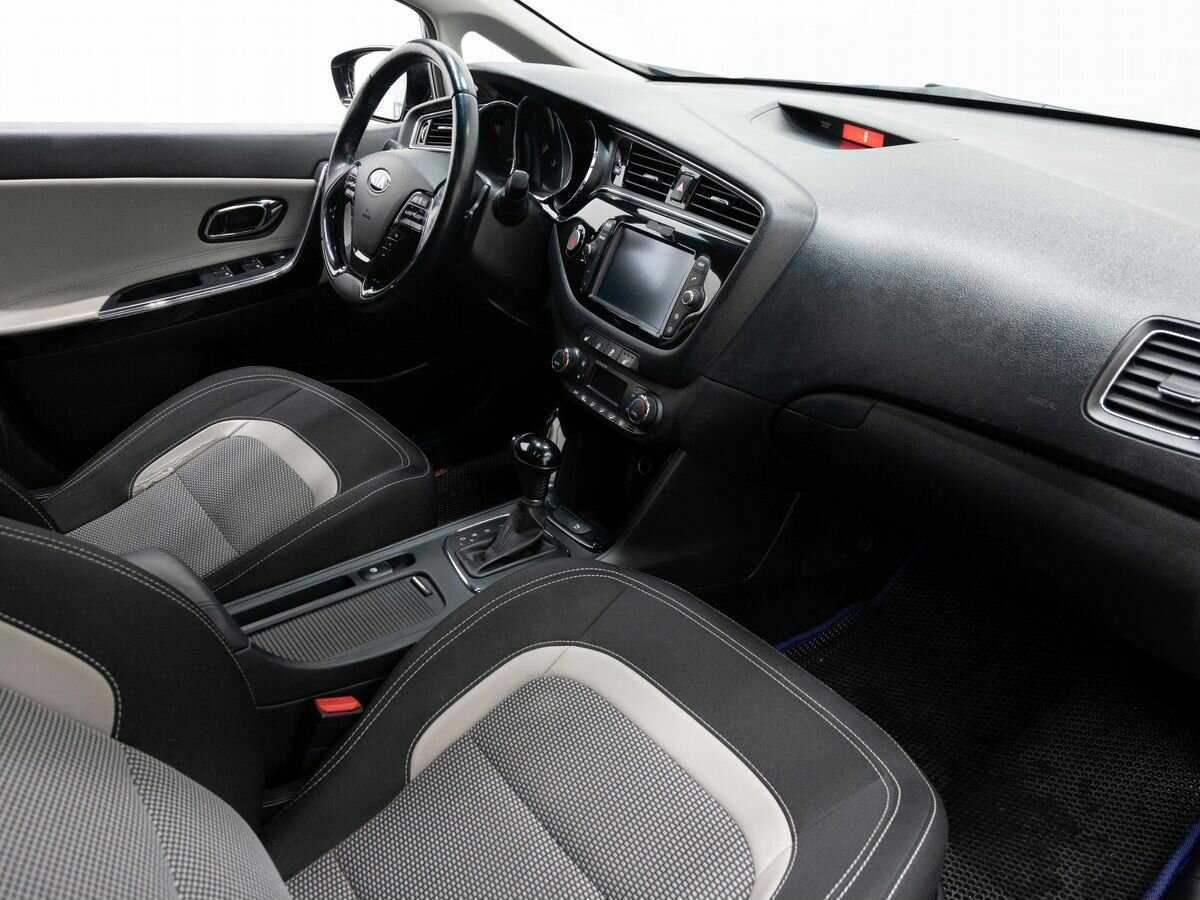 Б/У Киа Сид 2017 года. Фото: #11