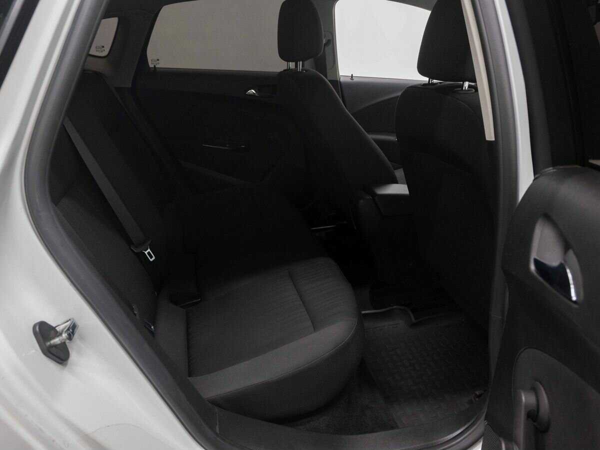 Б/У Опель Астра 2013 года. Фото: #9