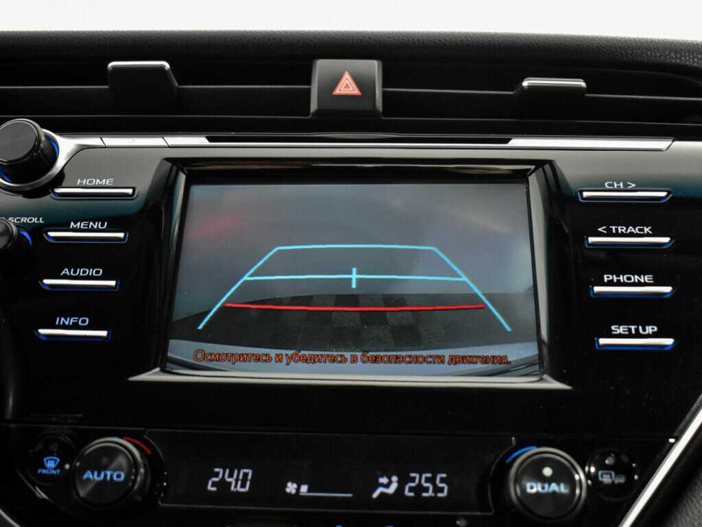 Б/У Тойота Камри 2018 года. Фото: #17