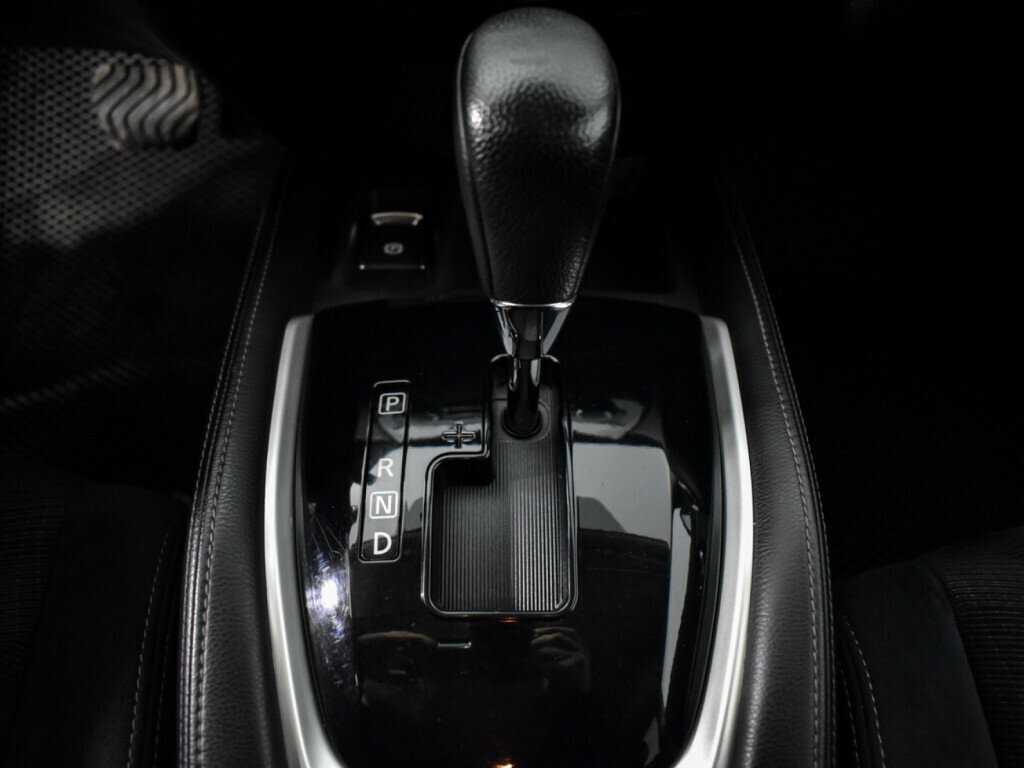 Б/У Ниссан Икс-Трейл 2016 года. Фото: #10