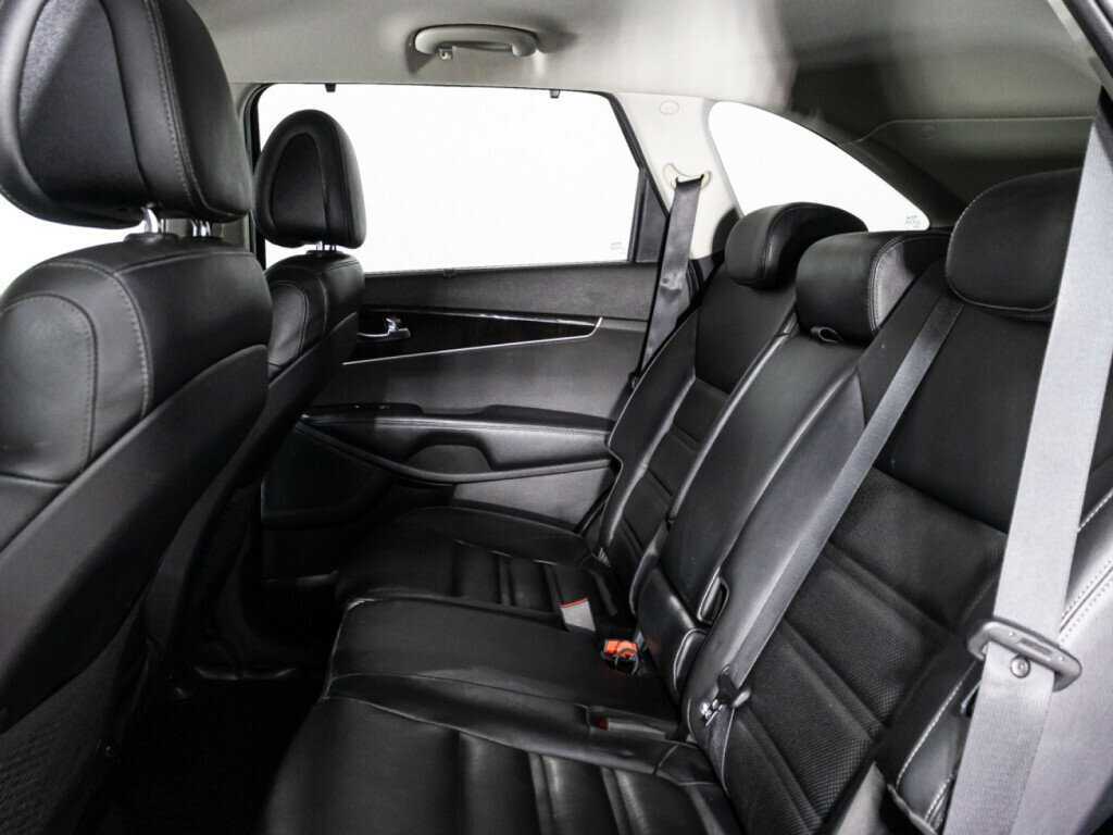 Б/У Киа Соренто 2016 года. Фото: #9