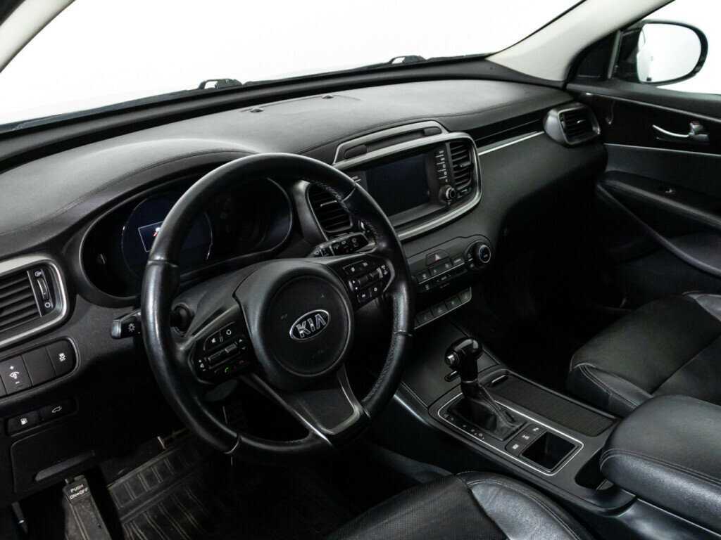 Б/У Киа Соренто 2016 года. Фото: #10