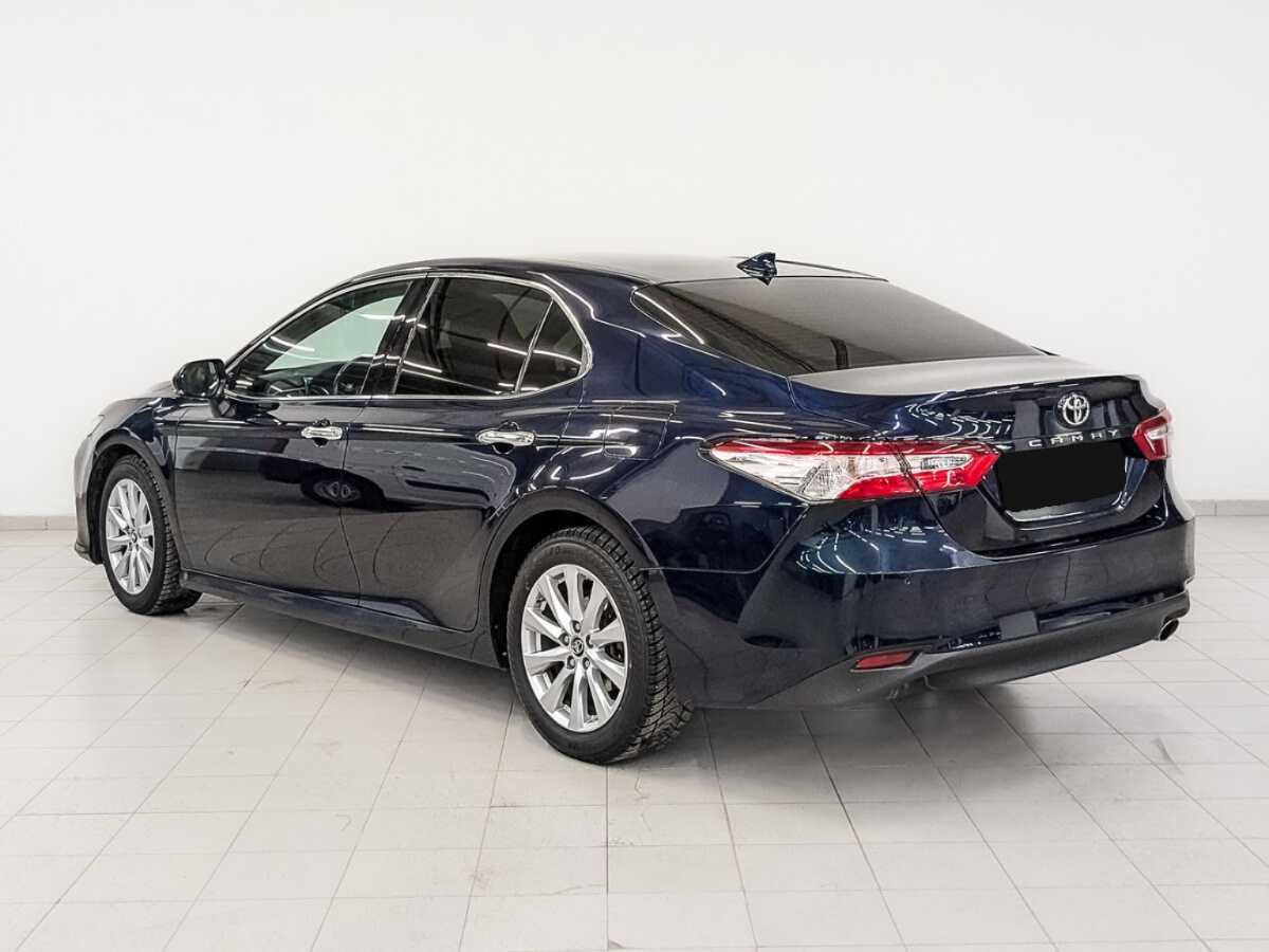Б/У Тойота Камри 2018 года. Фото: #6