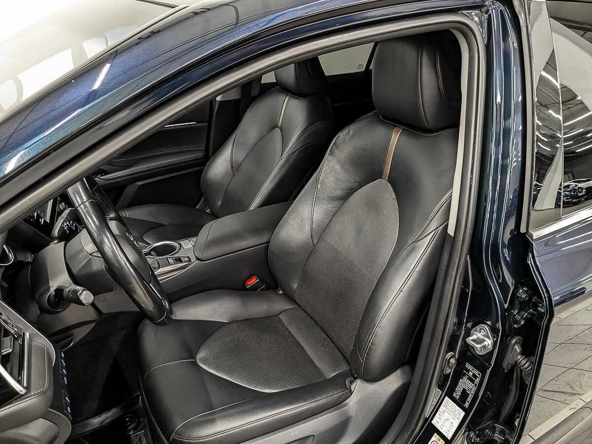 Б/У Тойота Камри 2018 года. Фото: #19