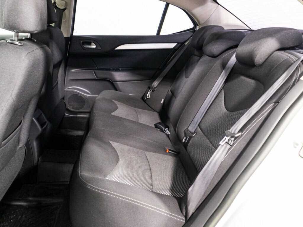 Б/У Ситроен Ц4 2013 года. Фото: #9