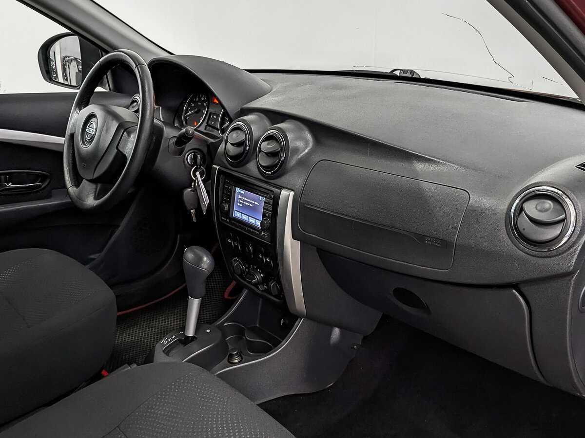 Б/У Ниссан Альмера 2014 года. Фото: #12