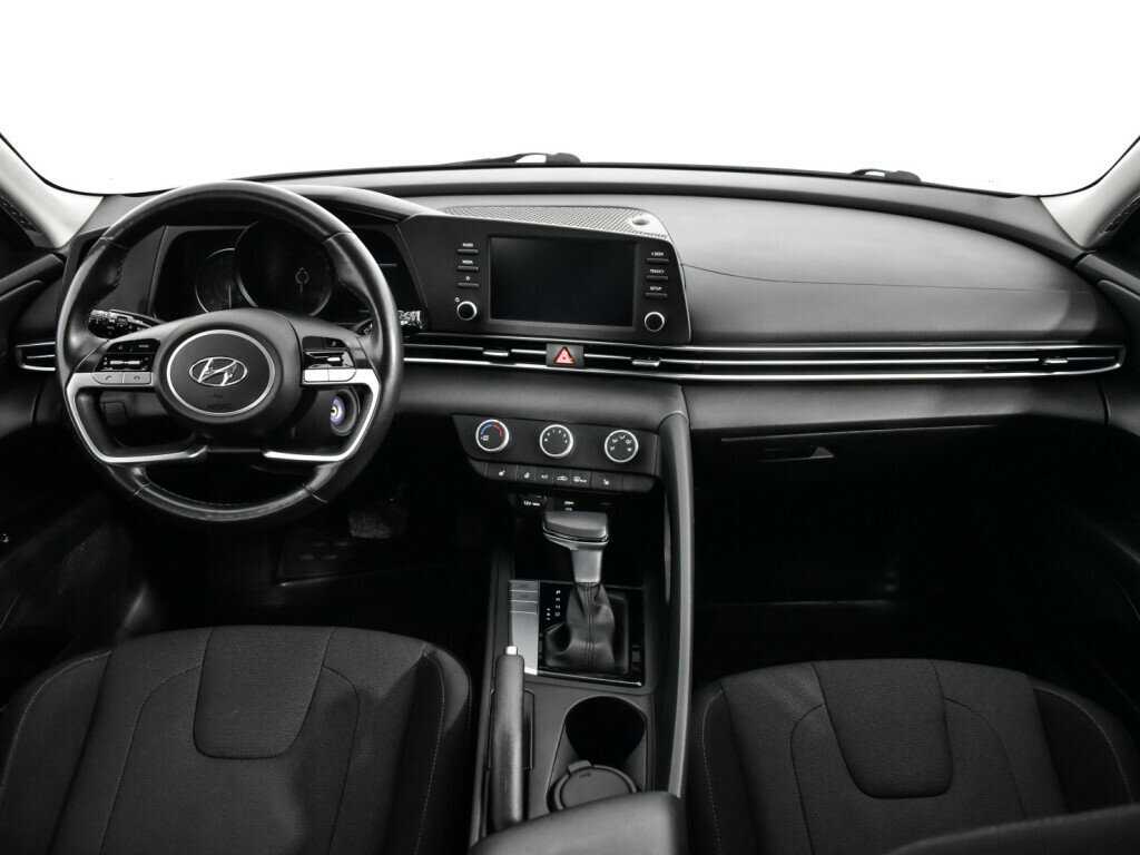 Б/У Хендай Елантра 2021 года. Фото: #11