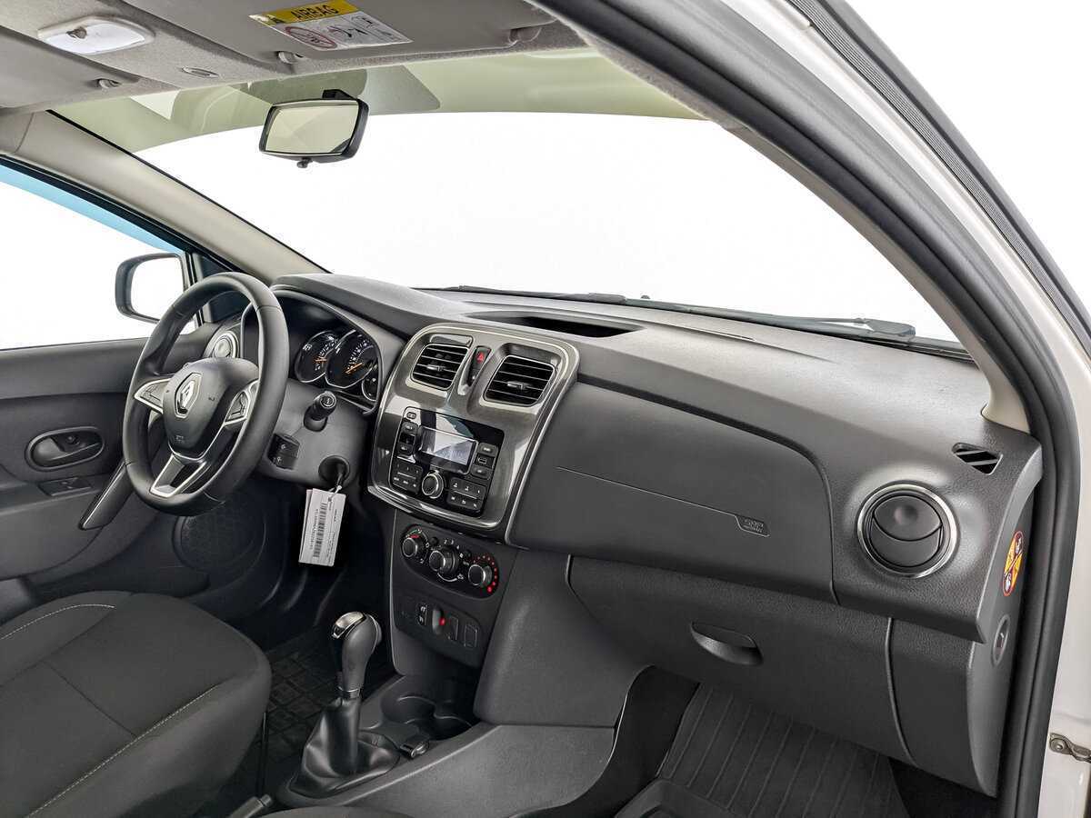 Б/У Рено Сандеро 2018 года. Фото: #10