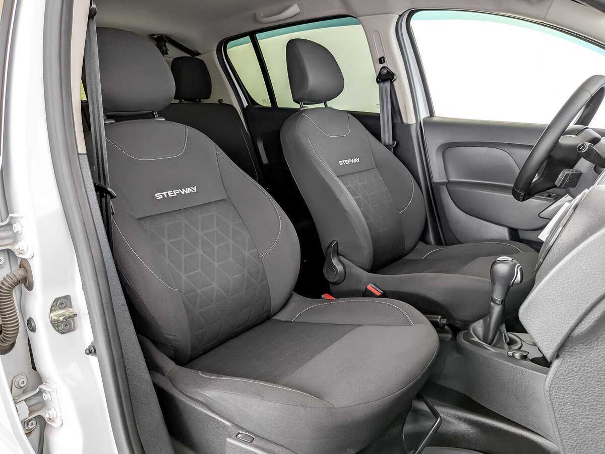 Б/У Рено Сандеро 2018 года. Фото: #22