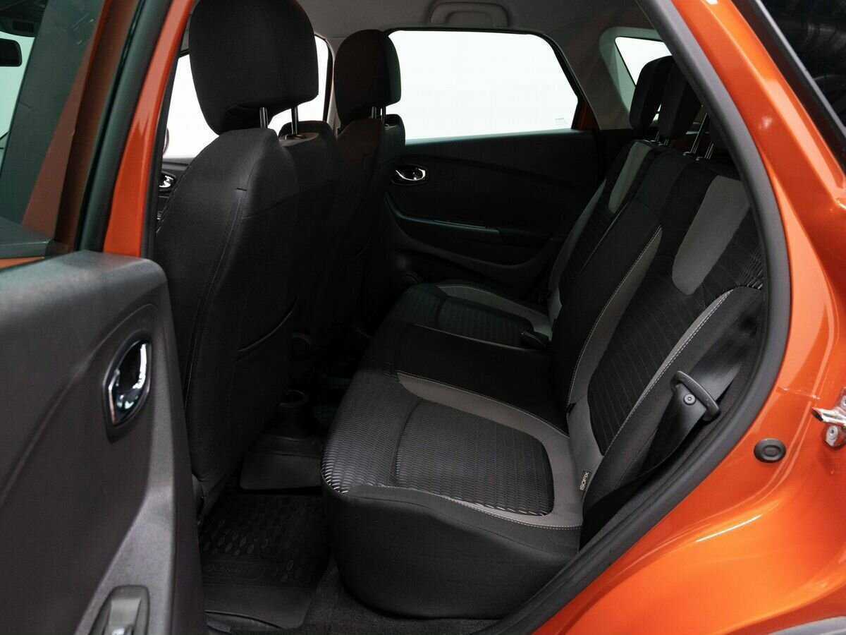 Б/У Рено Каптюр 2017 года. Фото: #8