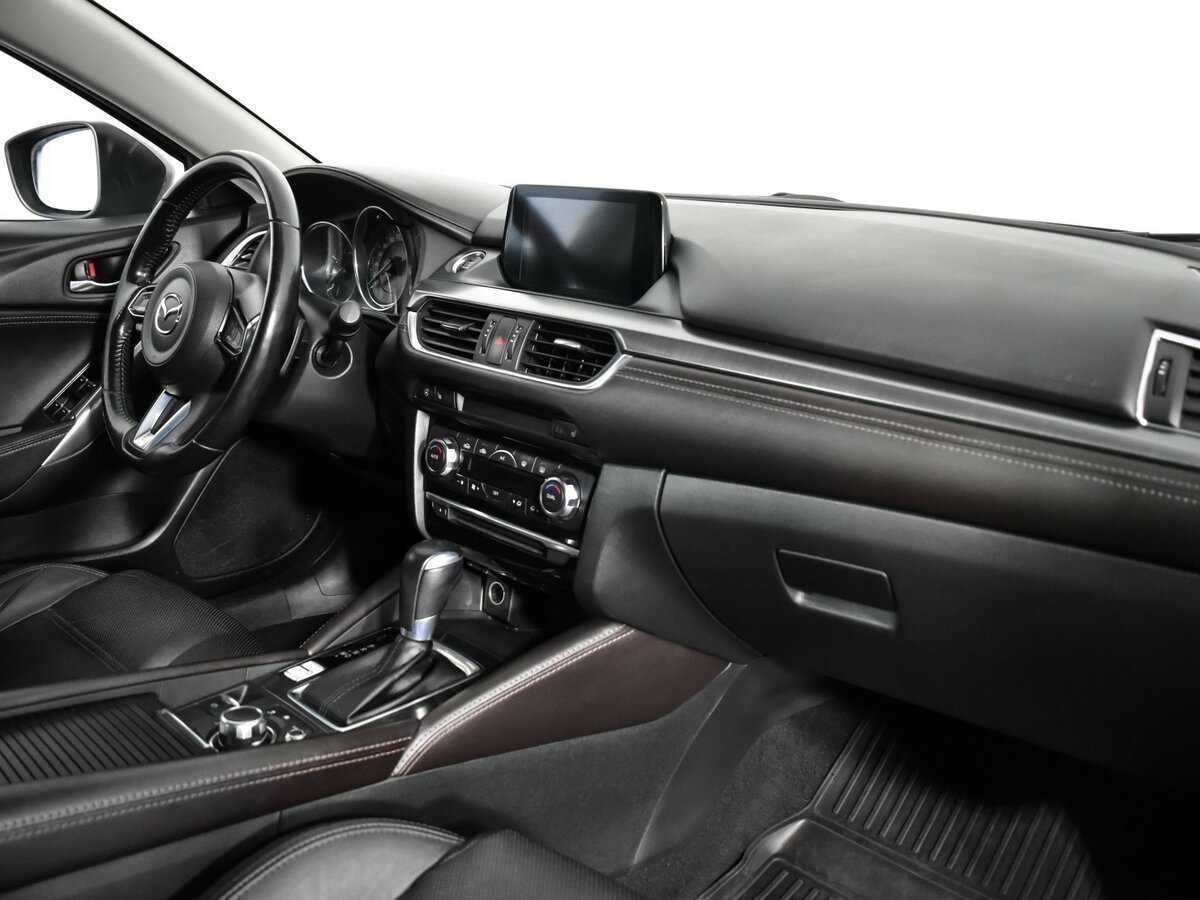 Б/У Мазда 6 2017 года. Фото: #8