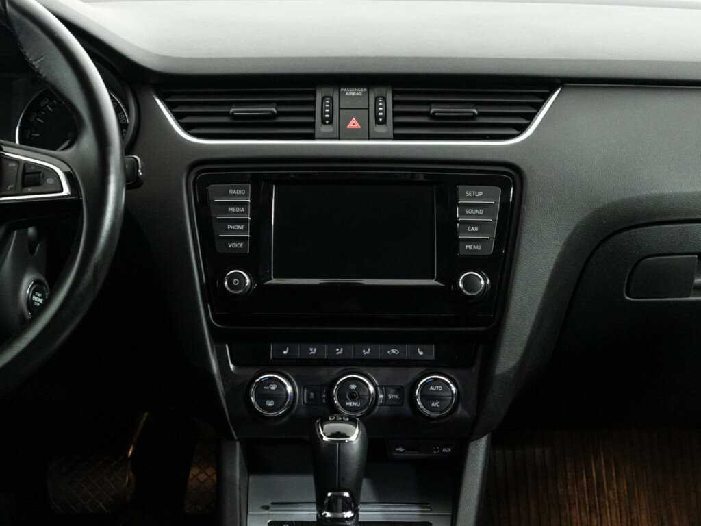 Б/У Шкода Октавия 2015 года. Фото: #13