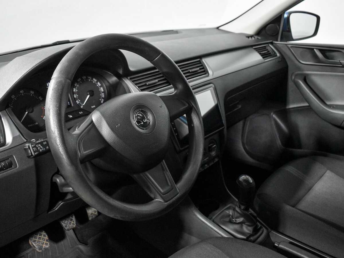 Б/У Шкода Рапид 2014 года. Фото: #8