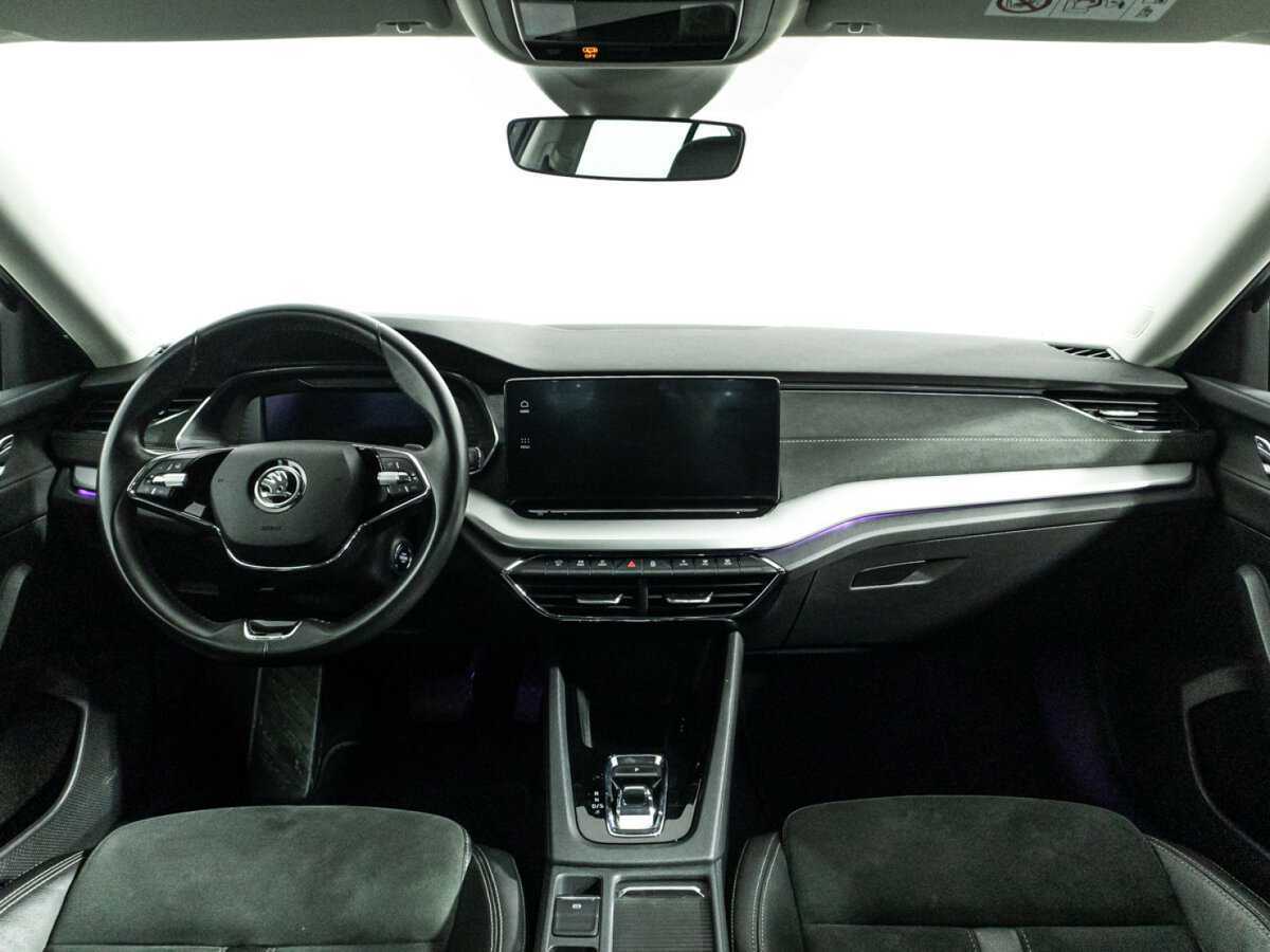 Б/У Шкода Октавия 2021 года. Фото: #12