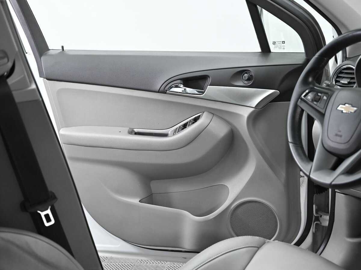 Б/У Шевроле Орландо 2012 года. Фото: #4