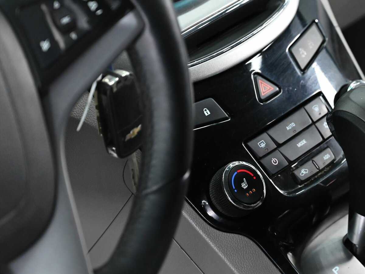 Б/У Шевроле Орландо 2012 года. Фото: #10