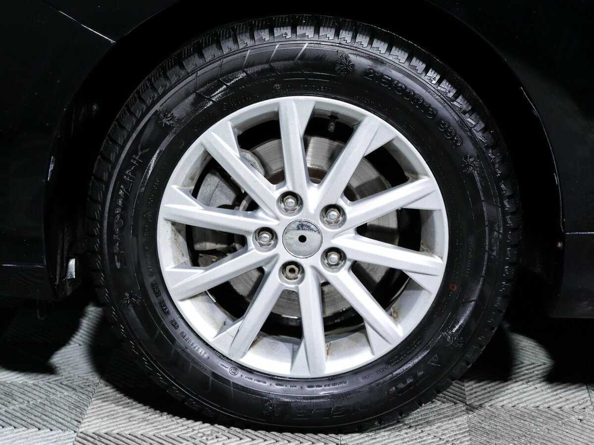 Б/У Тойота Камри 2013 года. Фото: #11