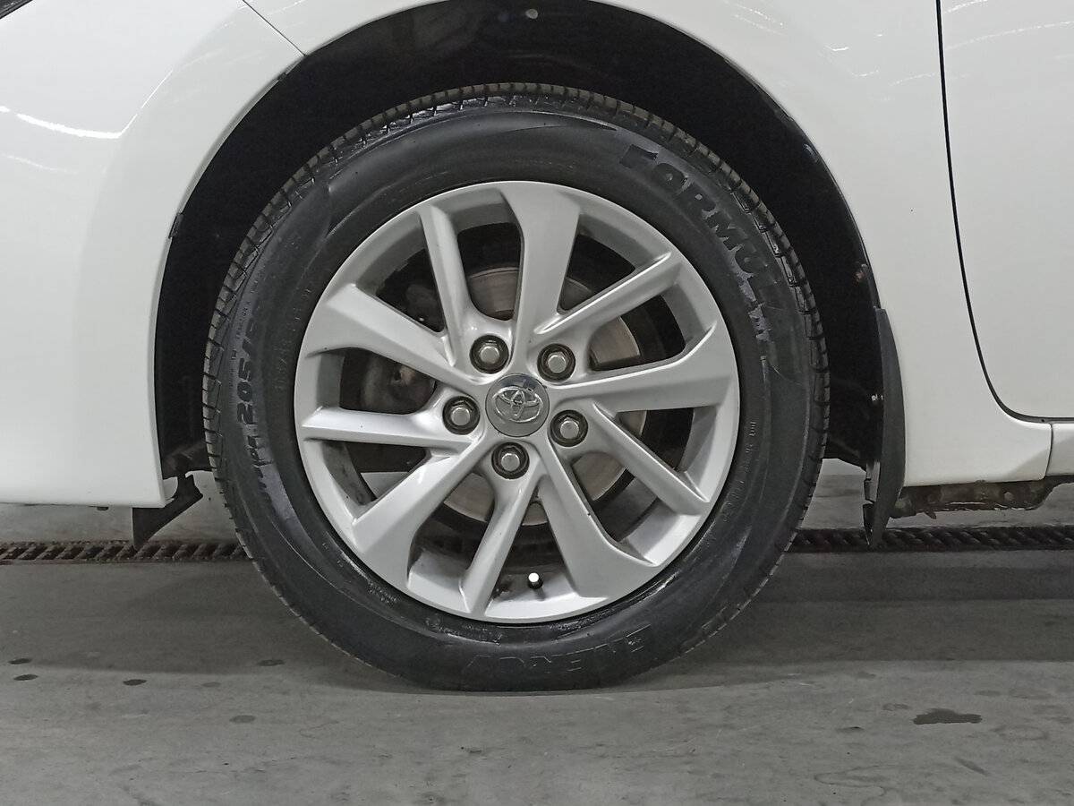 Б/У Тойота Королла 2013 года. Фото: #17