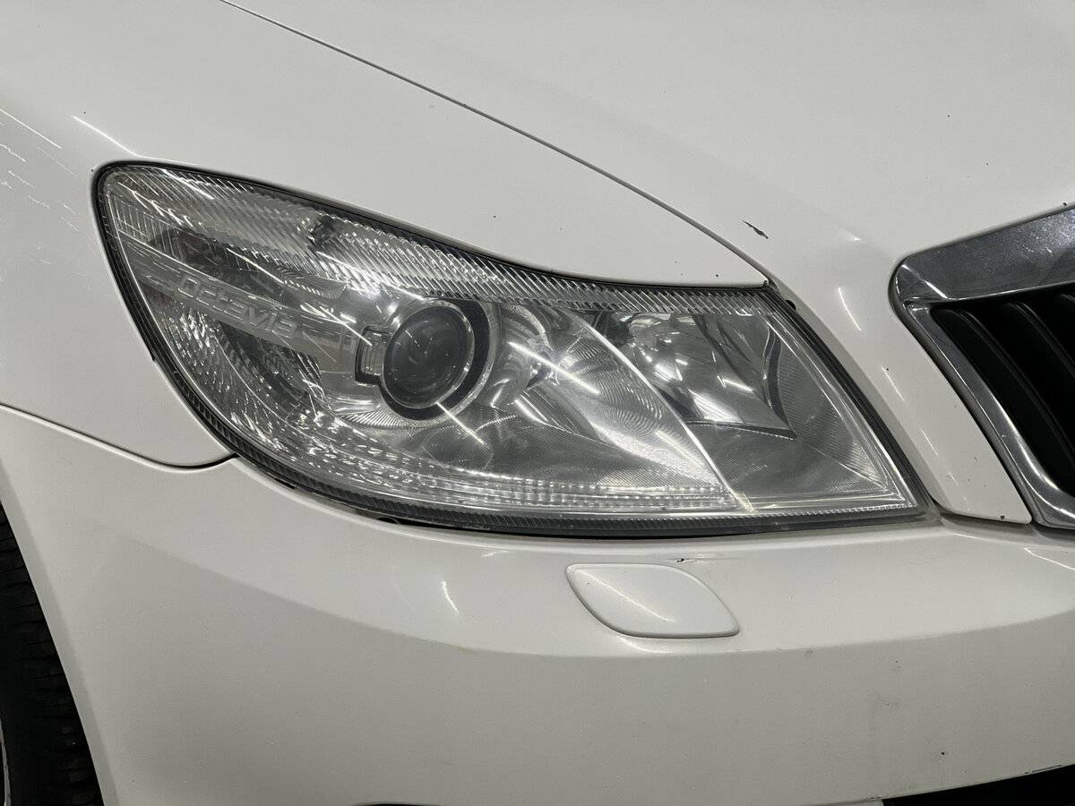 Б/У Шкода Октавия 2012 года. Фото: #15