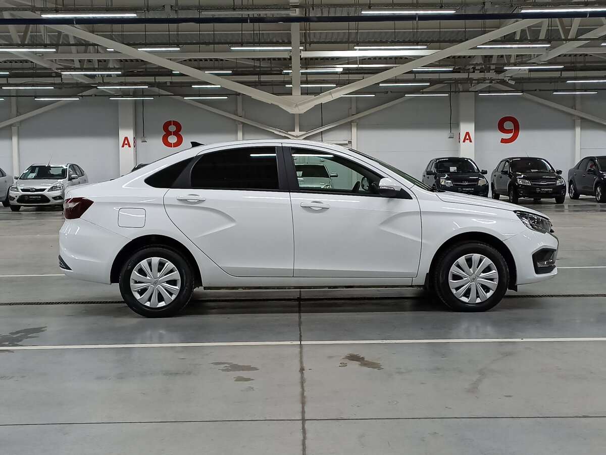 Б/У Лада (ВАЗ) Веста 2023 года. Фото: #3