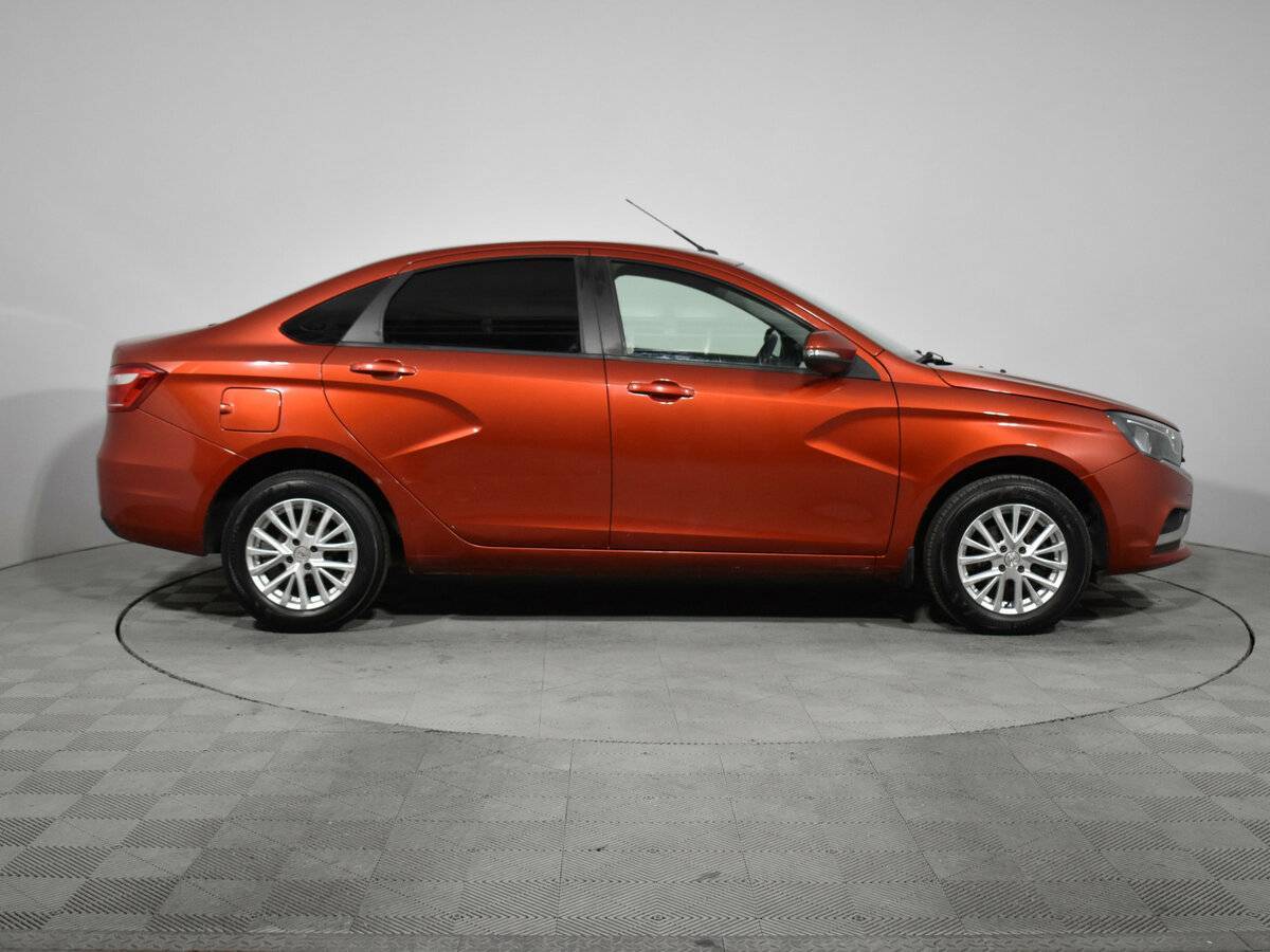 Б/У Лада (ВАЗ) Веста 2016 года. Фото: #3