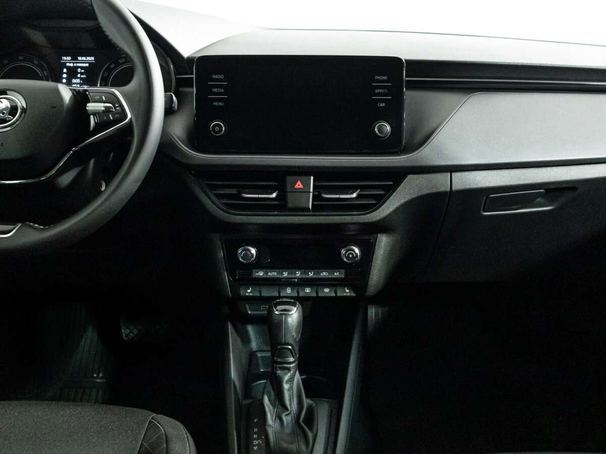 Б/У Шкода Рапид 2021 года. Фото: #13