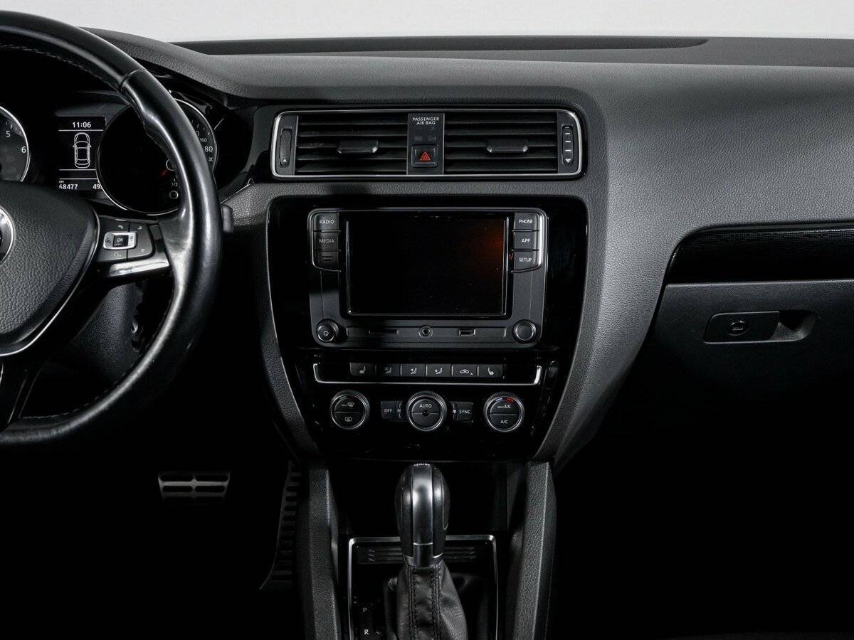 Б/У Фольксваген Джетта 2017 года. Фото: #12