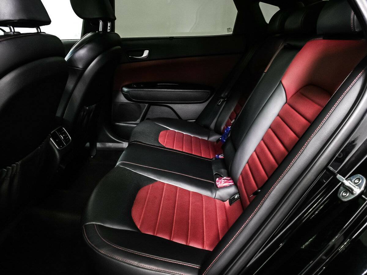 Б/У Киа Оптима 2018 года. Фото: #11