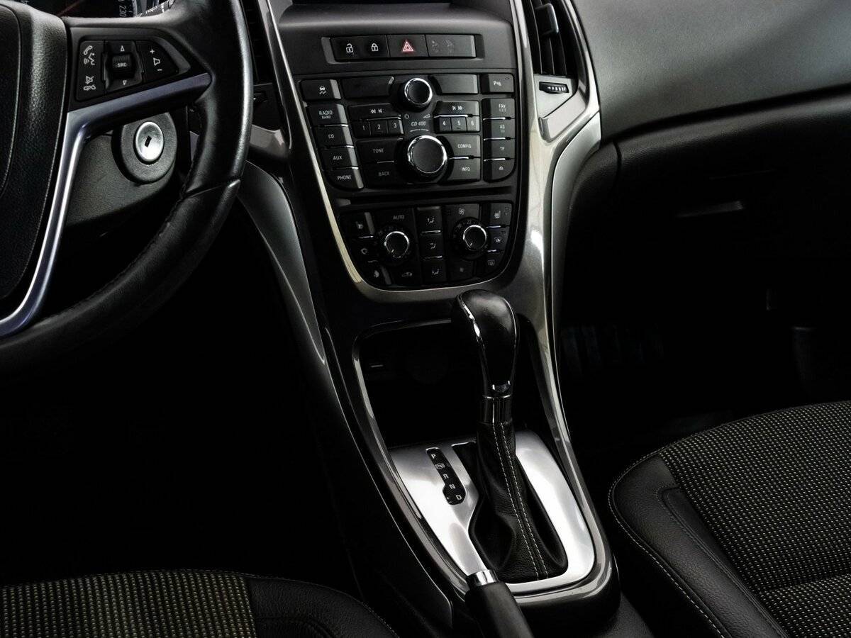 Б/У Опель Астра 2012 года. Фото: #12