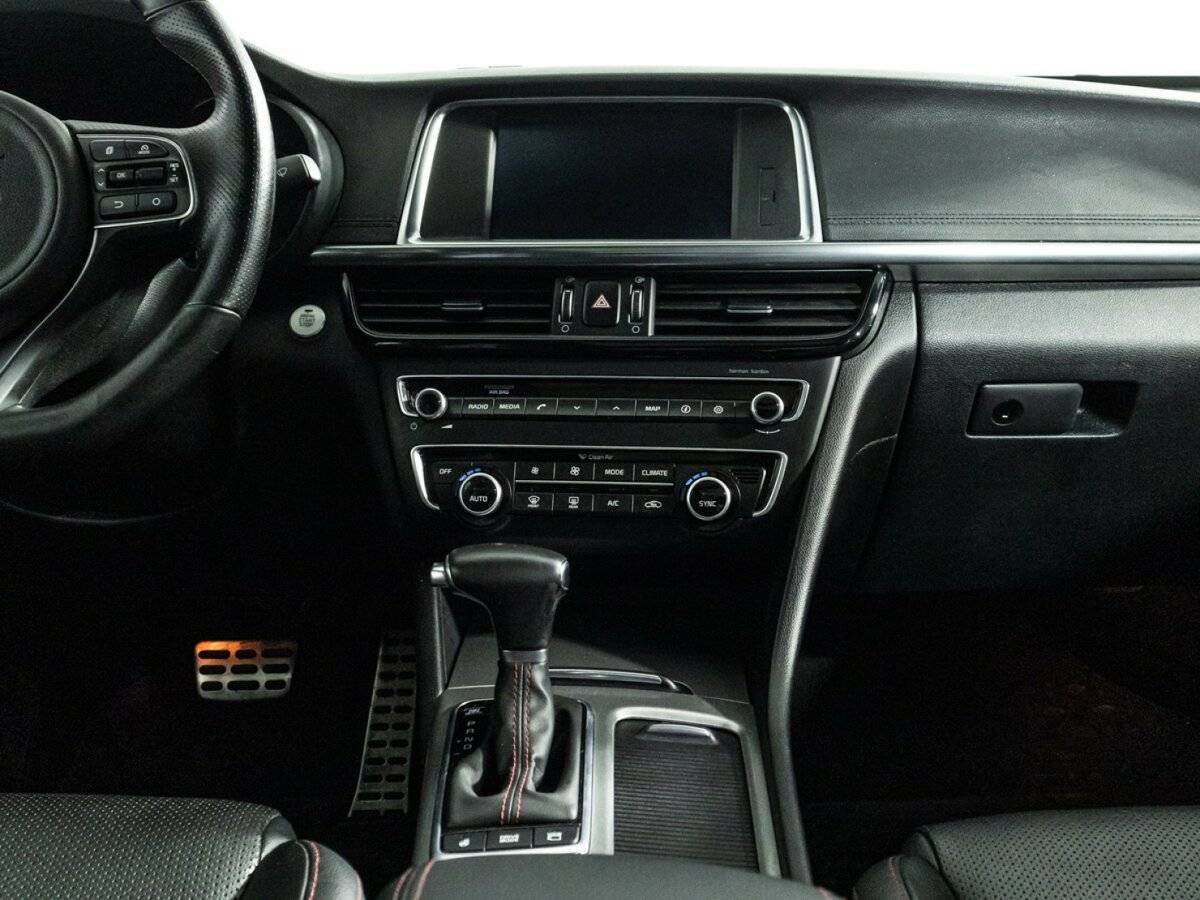 Б/У Киа Оптима 2016 года. Фото: #13