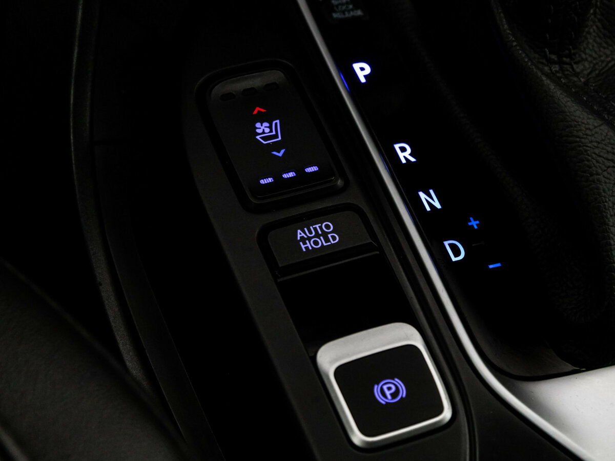 Б/У Хендай Санта Фе 2018 года. Фото: #12