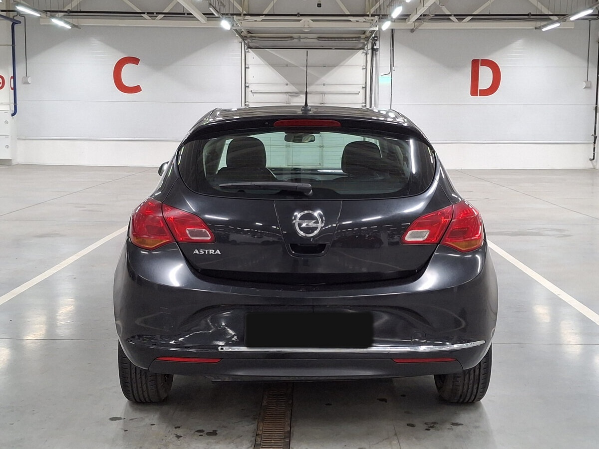 Б/У Опель Астра 2013 года. Фото: #5