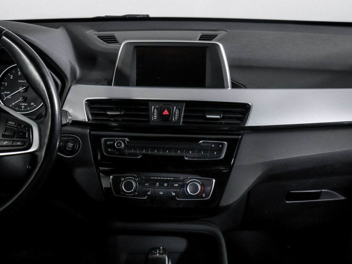 Б/У БМВ Икс1 2016 года. Фото: #12